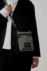 ZIPPER PASSPORT SHOULDER - KHAKI GREEN PUFFER NYLON TWILL