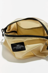 FANNYPACK CROSSBODY - LIGHT BEIGE NYLON TWILL