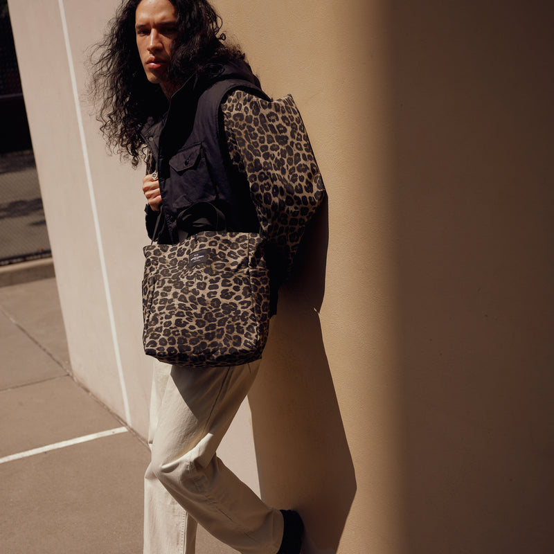 BIP x Engineered Garments MULTI-POCKET BAG MEDIUM - LEOPARD