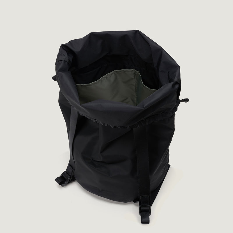 BUCKET BACKPACK - BLACK NYLON TWILL