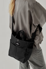 MULTI-POCKET BAG MEDIUM - BLACK PUFFER NYLON TWILL