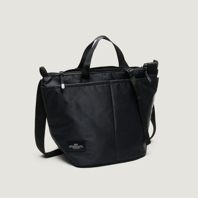 ZIPPER DUFFLE - MEDIUM - BLACK PUFFER NYLON TWILL
